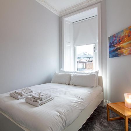 Modern 1Br Apartment In Heart Of West End Glasgow Exteriör bild